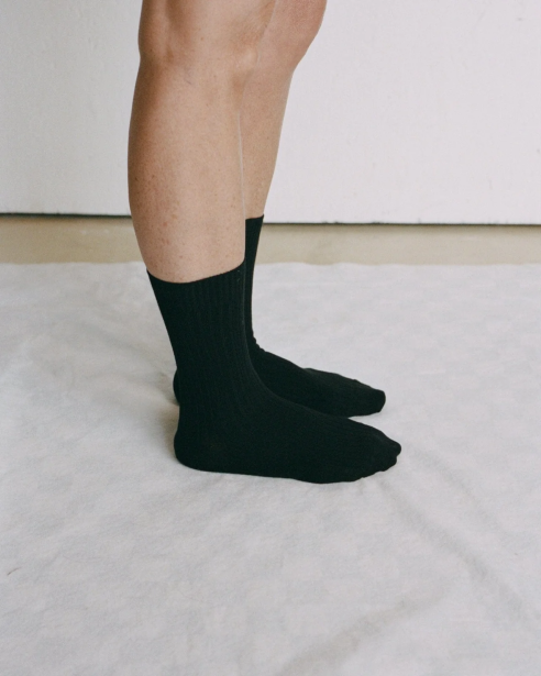 BASERANGE - Rib Overankle Socks - Black