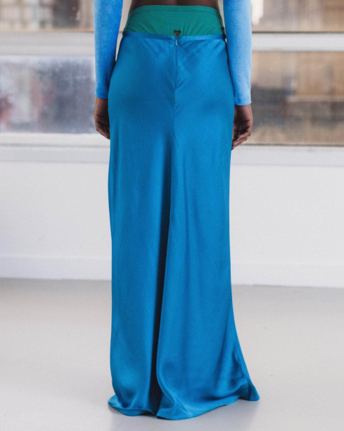BASERANGE - Dydine Fitted Skirt - Ecovero Satin