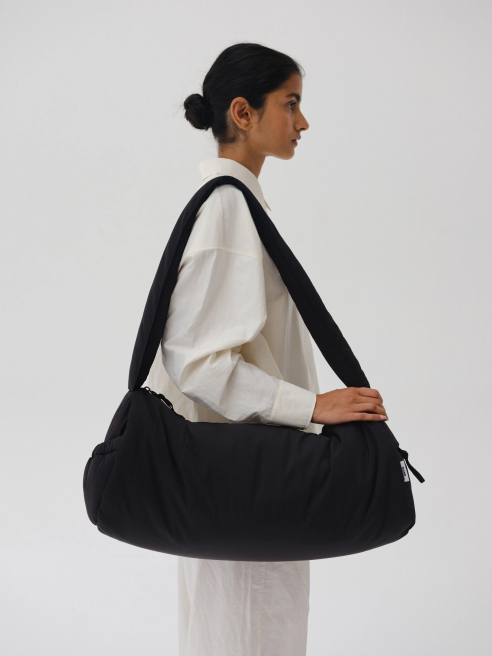 Olend - PUFFY DUFFLE BAG - Black